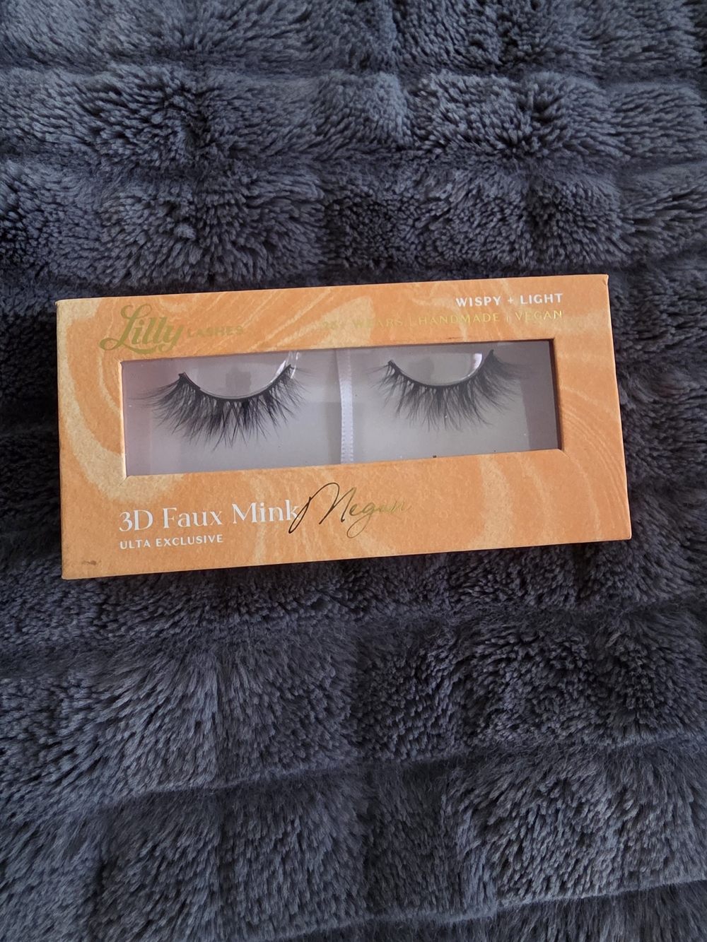 False Eyelashes Box
